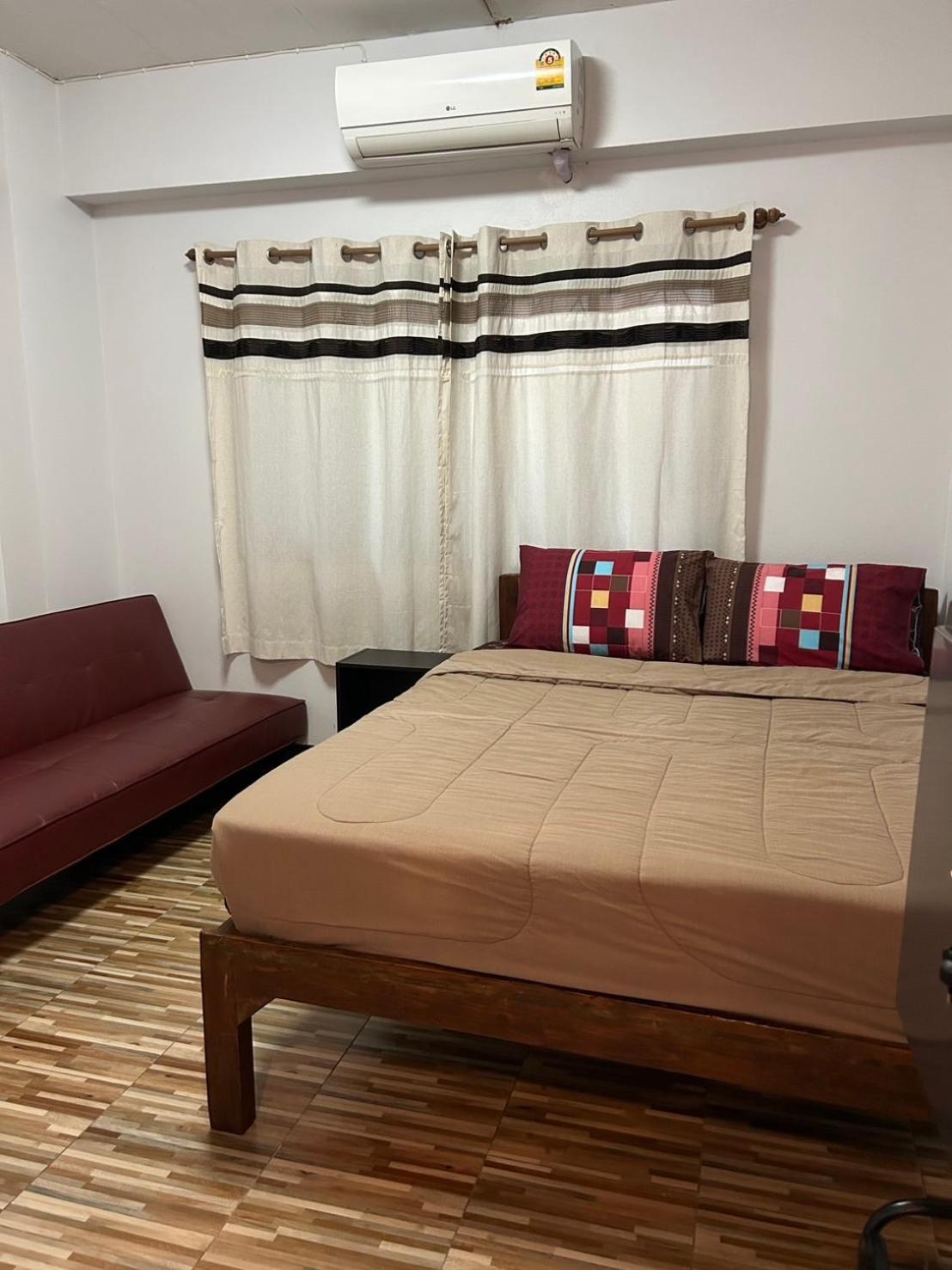Chiangmai Hometel Chiang Mai Exterior foto